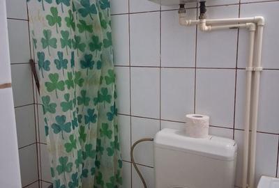 Garsonieră semidecomandată în CET - 7