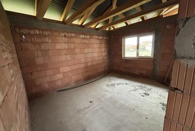 Casă cu 3 camere în Mocira - 4