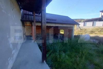 Casa 5 camere,2 nivele,150 mp,1500 mp de teren,zona Dealu Jelnei - 4