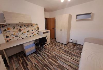 Apartament deosebit cu 3 camere decomandat   |    Zona Aradului - 3