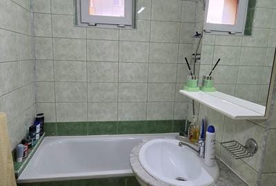 Apartament cu 3 camere decomandat în Central - 4