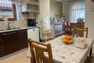 Casa moderna cu 4 camere terasa si garaj si 585 mp teren in Sura Mare - 15