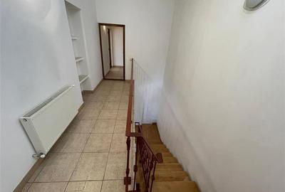 Casă individuală cu 5 camere cu Canalizare în Ultracentral - 5