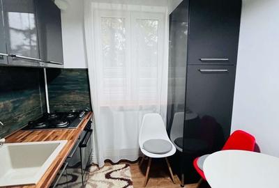 Apartament cu 3 camere semidecomandat, mobilat în Central - 14