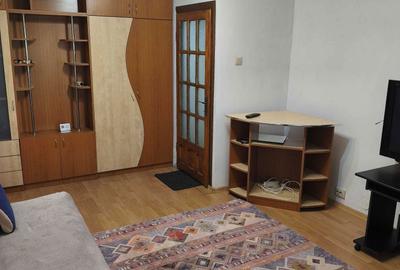 Apartament cu 2 camere decomandat în Rovine - 3