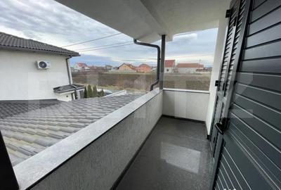 Casă cu 4 camere cu Teren 300 Mp în Mărtinești - 12