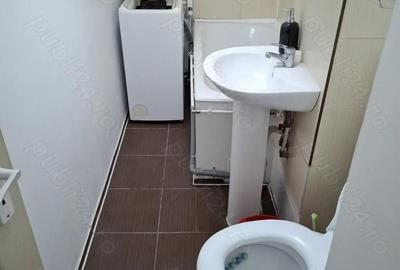 Inchiriez apt.1cam .bloc de 4 etaje ,etaj intermediar 1 - 3