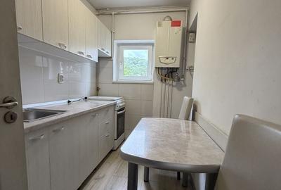 Apartament cu 2 camere decomandat în 15 Noiembrie