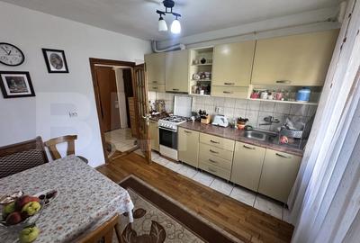 Apartament 3 camere decomandat 100 mp - 14