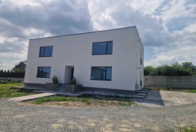 Apartament cu 2 camere decomandat în Valea Adâncă - 4