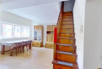 Tur 3D! Apartament trei camere, pe doua niveluri, Garii, Brasov - 2