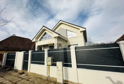 Casă individuală cu 6 camere cu Canalizare în Ronaț