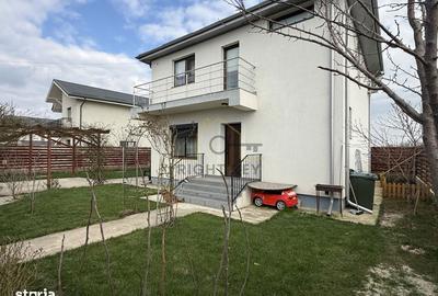 Casă cu 4 camere în Săbăreni - 1