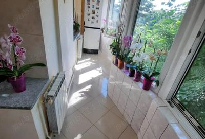 Apartament cu 3 camere decomandat în Central - 1