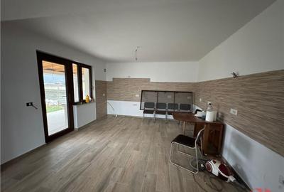 Vila deosebita Parter Mansarda de in Odobesti - 6