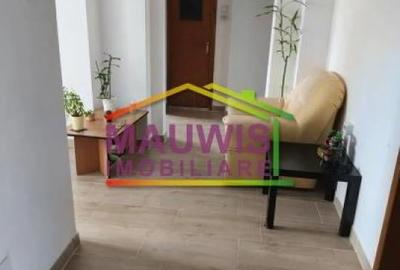 Apartament cu 3 camere în Calea Călărașilor