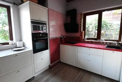 Casă individuală cu 5 camere cu Canalizare în Piața Centrală - 4