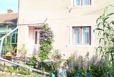 Casă cu 4 camere în Central - 4