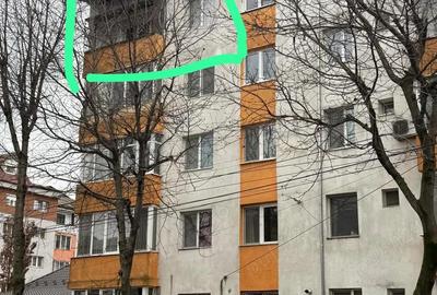 Apartament cu 3 camere decomandat în Ștefan cel Mare - 1