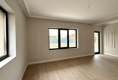 CASA TIP DUPLEX DESPARTIT PRIN GARAJ - 1