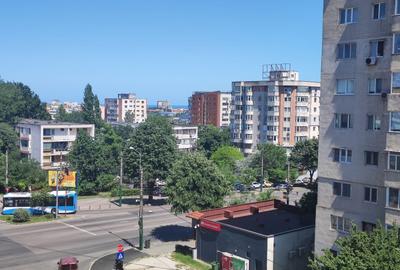 Apartament cu 3 camere decomandat în Tomis Nord