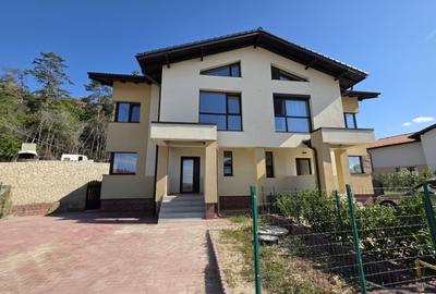 Casa duplex, 4 camere – Cartier Bratieni, Ștefanesti - 1