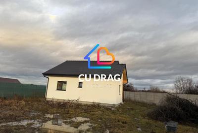 Casă individuală cu 3 camere cu Canalizare în Cristian - 3