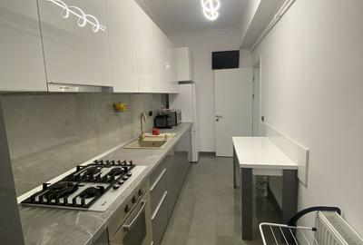 Casă cu 2 camere decomandat în Far - 1