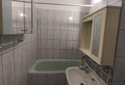 ÎÎnchiriez garsoniera - Zona Păcii - 3