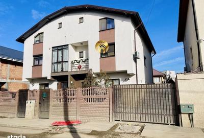 Casă cu 4 camere în Central - 2