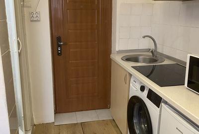 Garsonieră decomandată în Central - 1