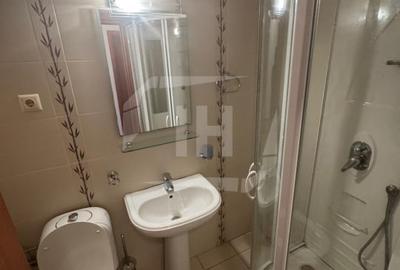 Apartament 3 camere si terasa in zona Grand Hotel Italia - 9
