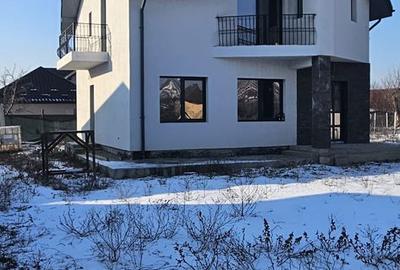 Casă cu 3 camere cu Canalizare în Lunca Cetățuii - 8