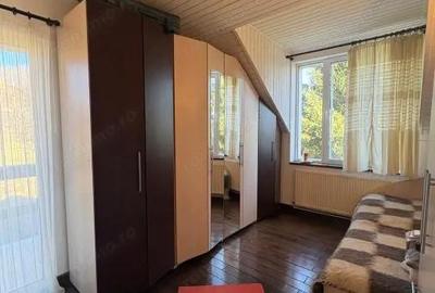 Casă cu 5 camere cu Teren 1500 Mp în Central - 8