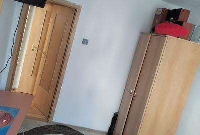 Apartament cu 3 camere semidecomandat în Dacia - 10