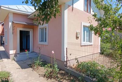 Casă cu 4 camere în Remetea Mare - 5
