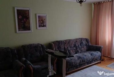 Apartament cu 3 camere decomandat, mobilat în Tractorul - 3