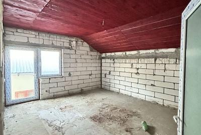 Casă cu 4 camere în Sutești - 1