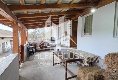 Casă cu 4 camere cu Teren 1036 Mp în Central - 2