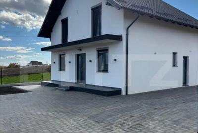 Casă cu 4 camere cu Teren 420 Mp în Central