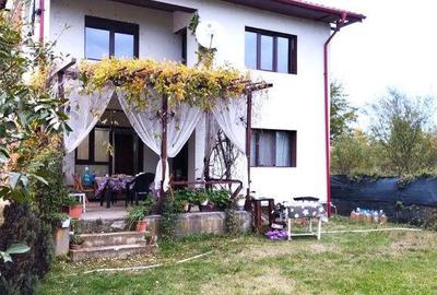 Casă cu 6 camere cu Teren 903 Mp în Vărăști - 13