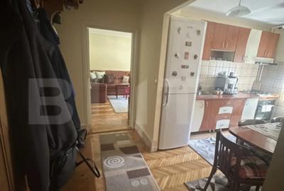 Apartament cu 3 camere decomandat, mobilat în Micro 16 - 2