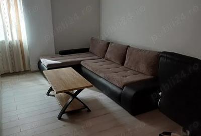 Inchiriez apartament . vizavi de promenada