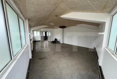 Spațiu comercial, de 220 mp, în Central - 3