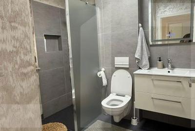 Casă cu 5 camere cu Teren 798 Mp în Peciu Nou - 2