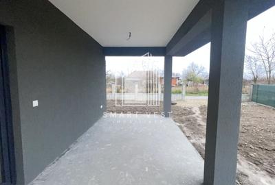 Casă individuală cu 3 camere cu Canalizare în Lazuri - 20