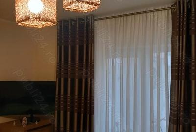 Apartament cu 3 camere semidecomandat în Central