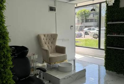 Vanzare afacere, salon infrumusetare - 5