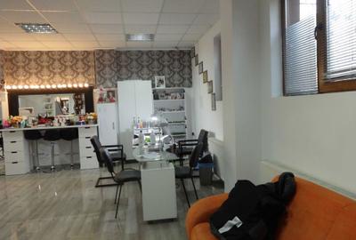 Spațiu comercial, de 184 mp, în Central - 1