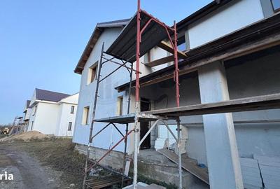 Casă cu 4 camere în Dimieni - 8